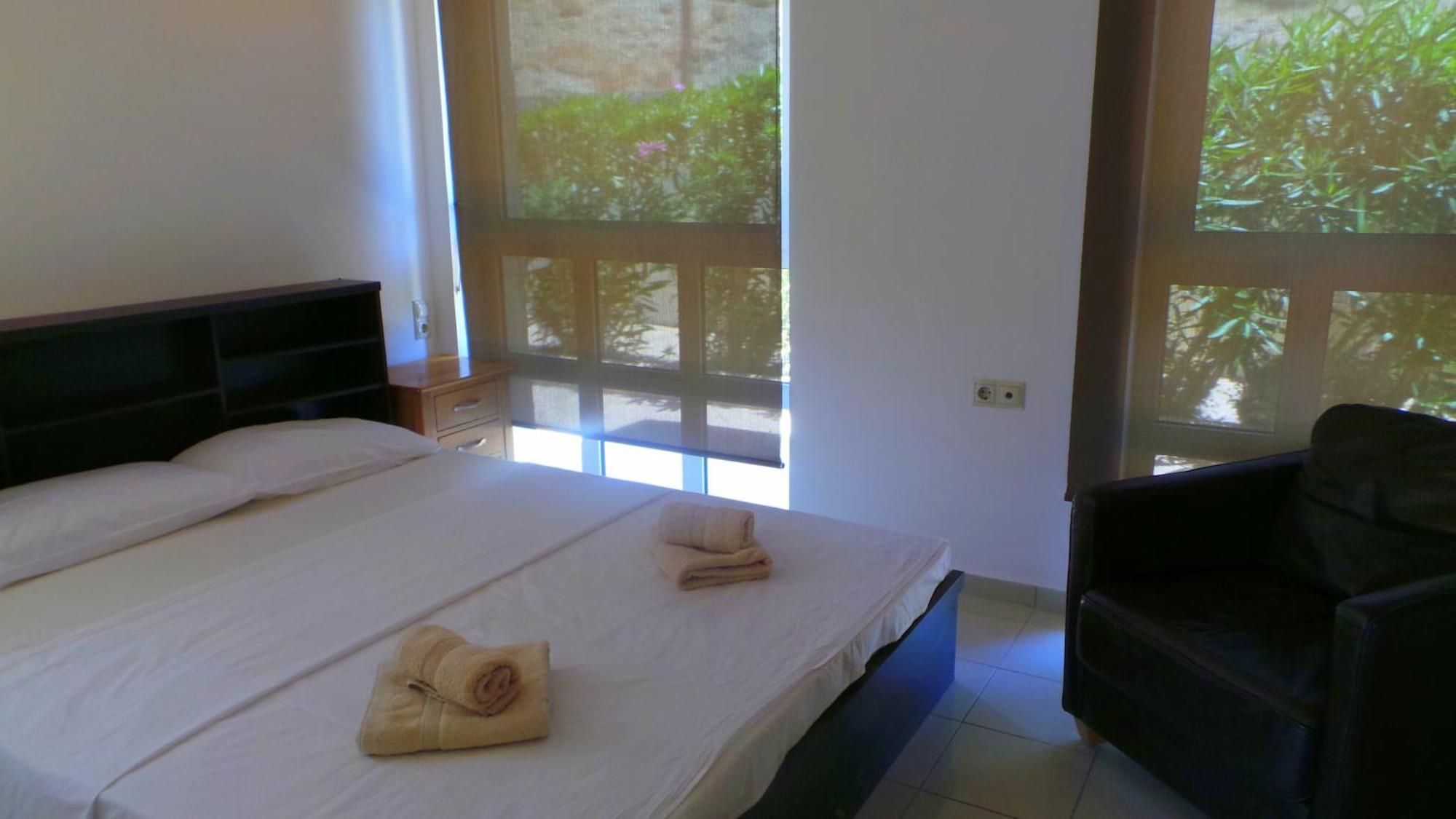 Lagada Resort Makrýgialos 외부 사진