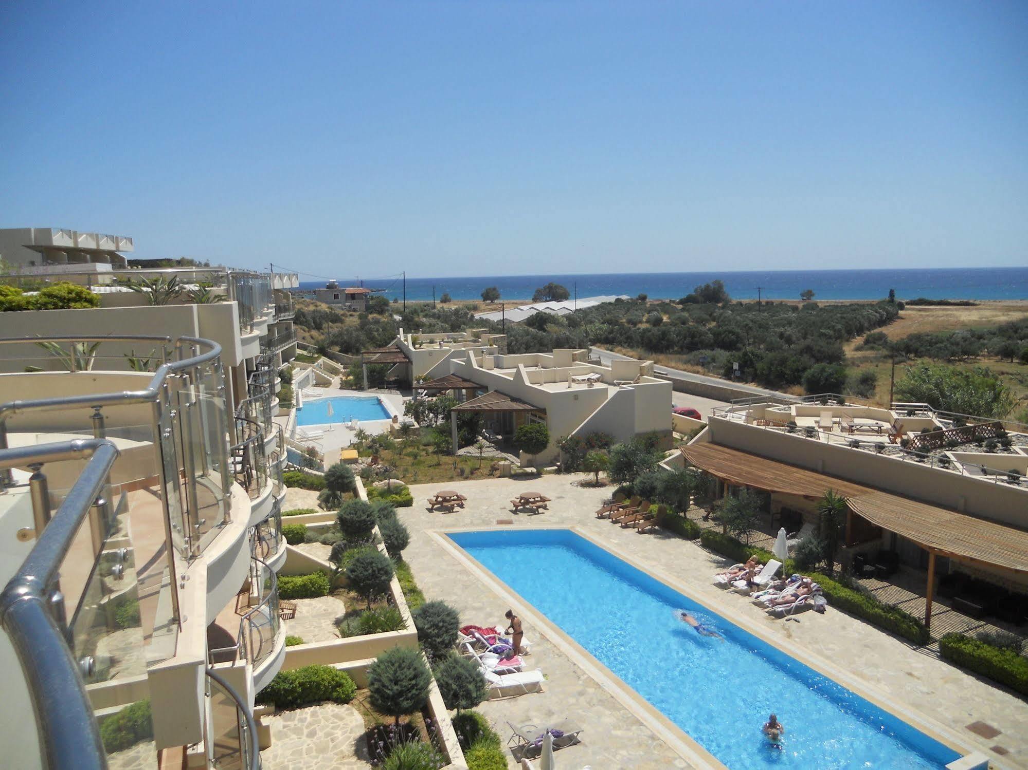 Lagada Resort Makrýgialos 외부 사진